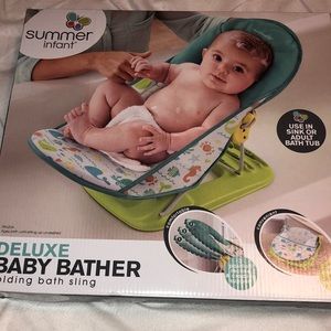 Never used baby bathing chair